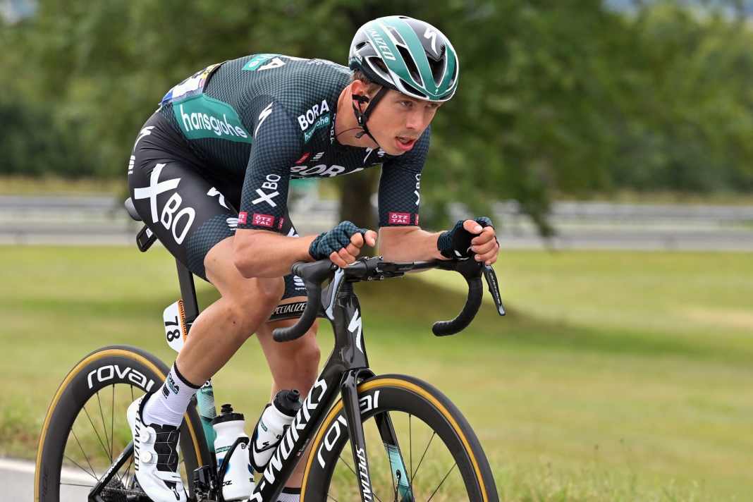 Bora-Profi Schelling siegt im Baskenland und kritisiert UCI
