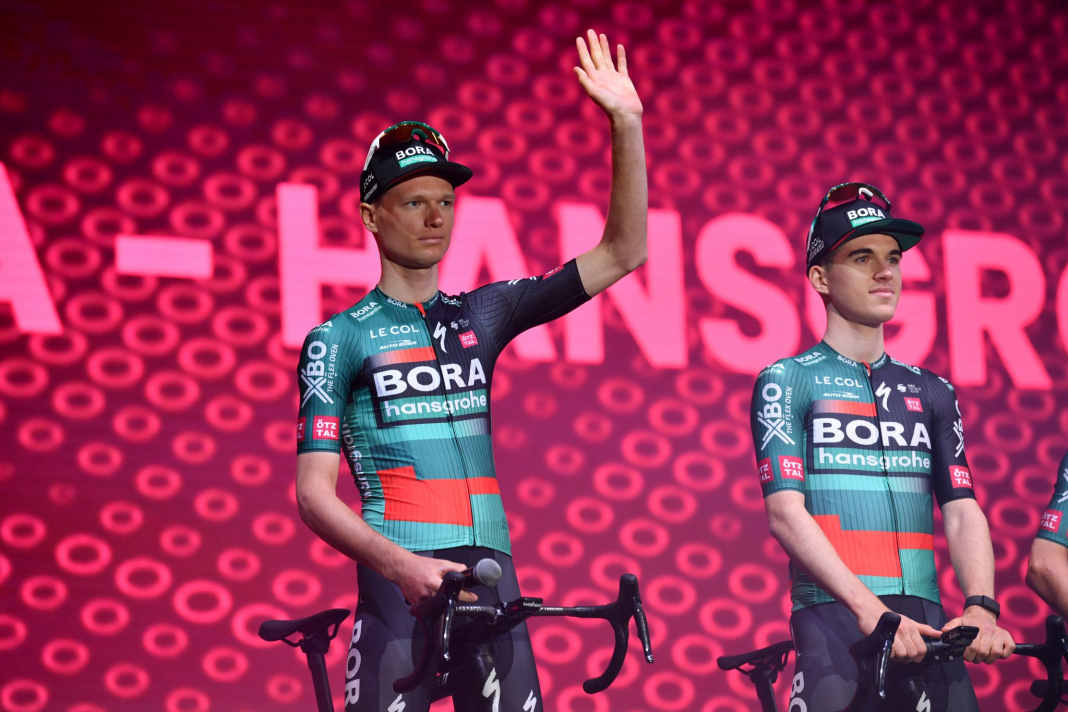 Bora-Kapitän Vlasov gibt Giro erkrankt auf