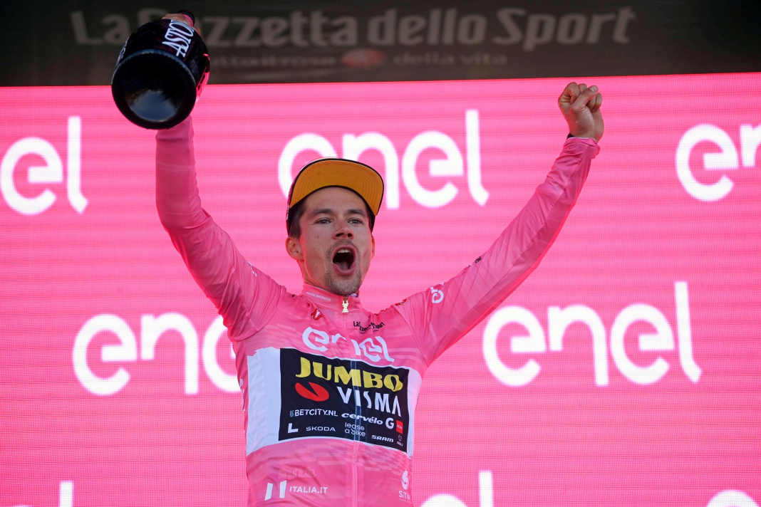 Roglic entreißt Thomas das Rosa Trikot