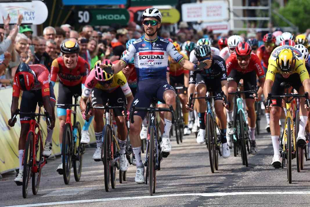 Alaphilippe gewinnt zweite Etappe