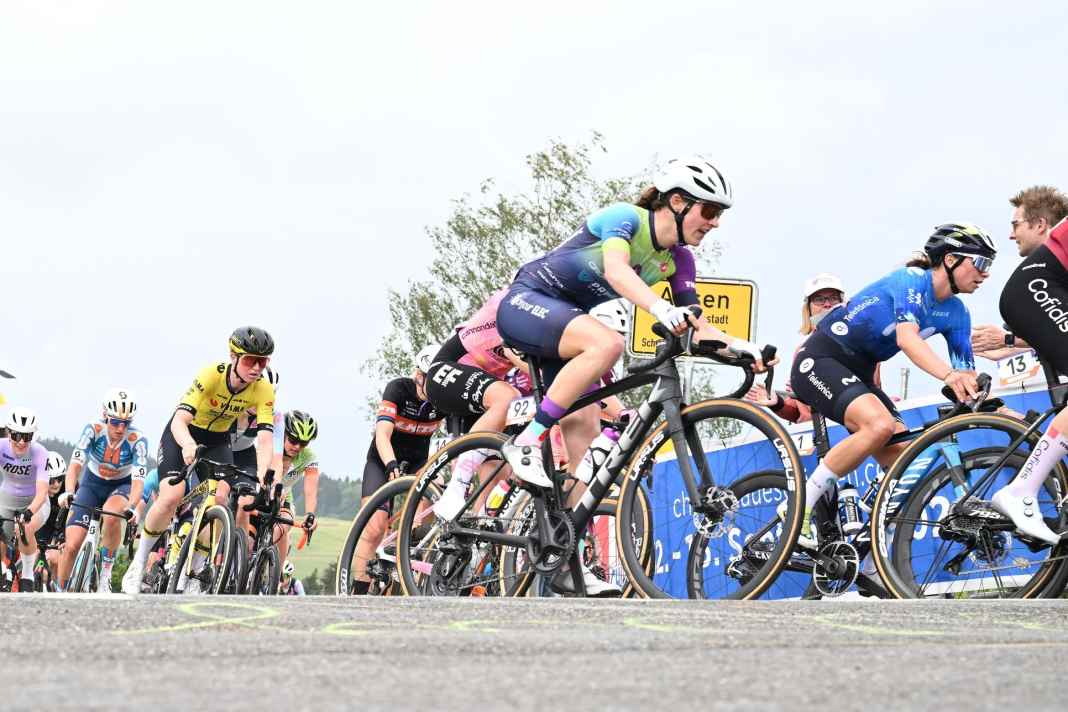 Franziska Koch siegt im Straßenrennen