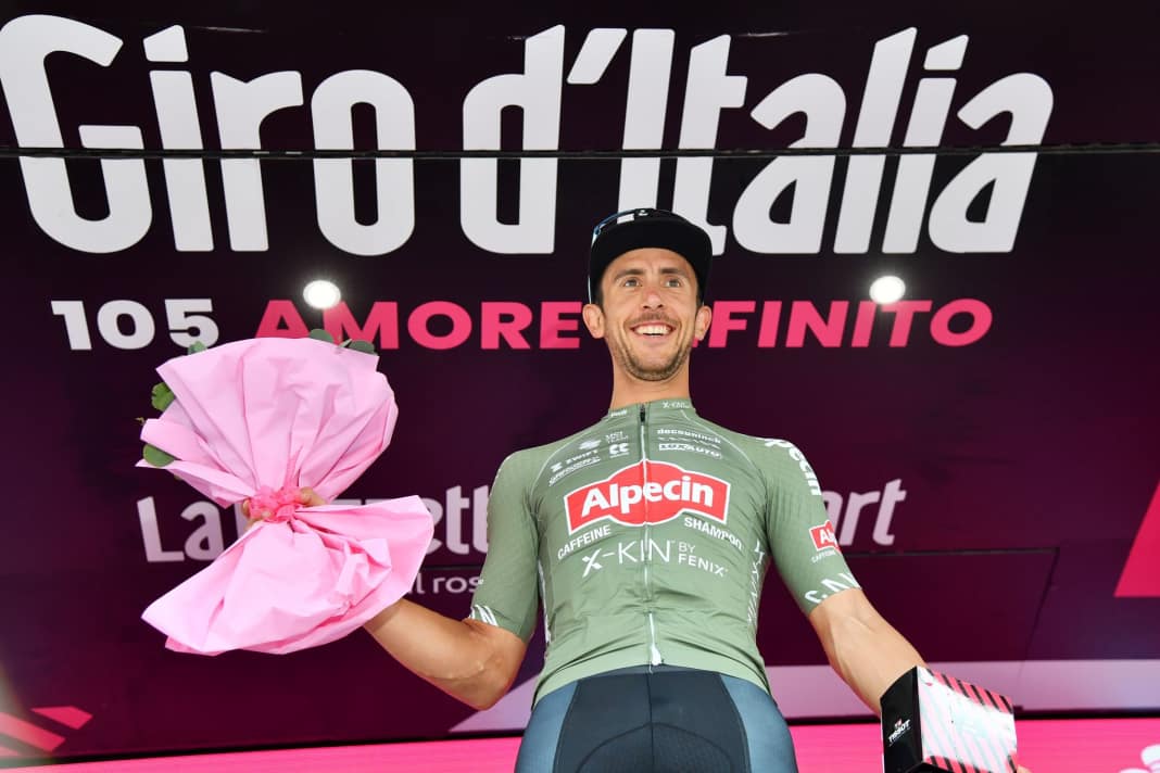 Giro d'Italia - Hilfe für Vertrag? Rad-Weltverband prüft Strafe gegen Profi