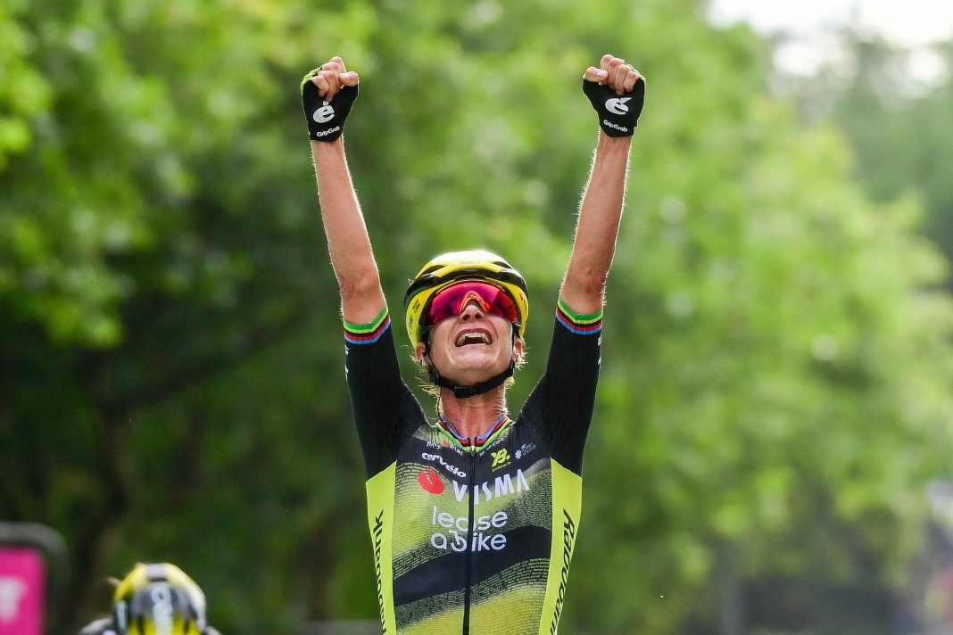 Niederländerin Vos gewinnt Auftakt der Tour de France
