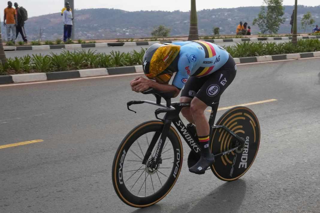 Straßenrad-WM in Ruanda - Evenepoel feiert drittes Zeitfahr-Gold und düpiert Pogacar