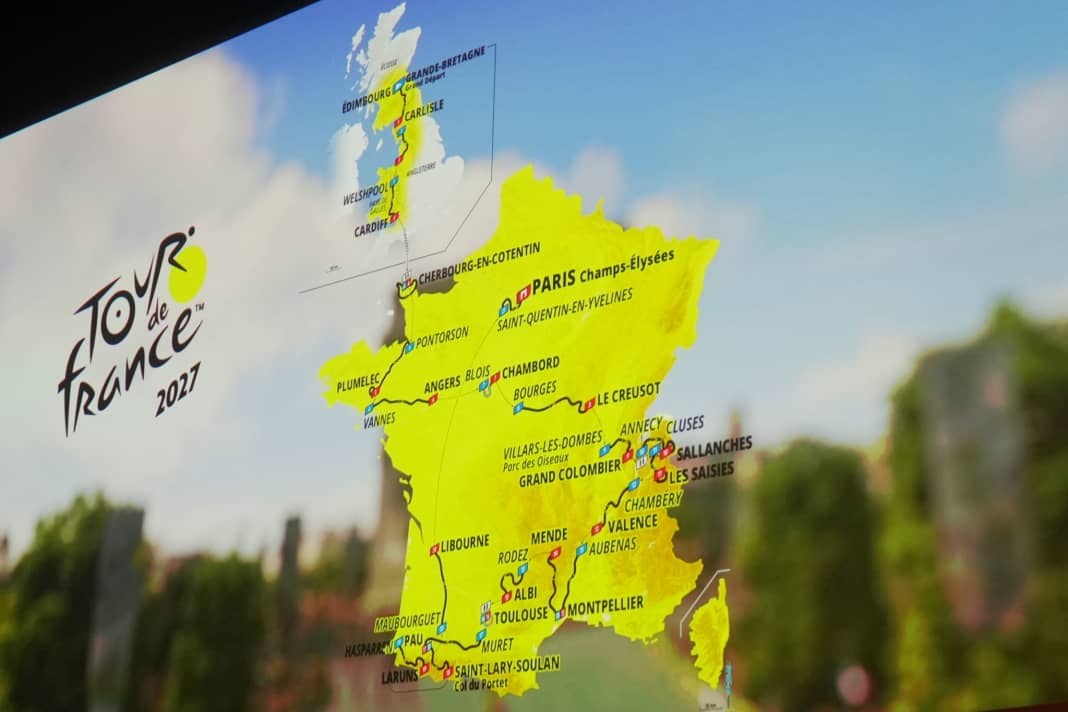 Pogacar devra patienter avant de revêtir le maillot jaune