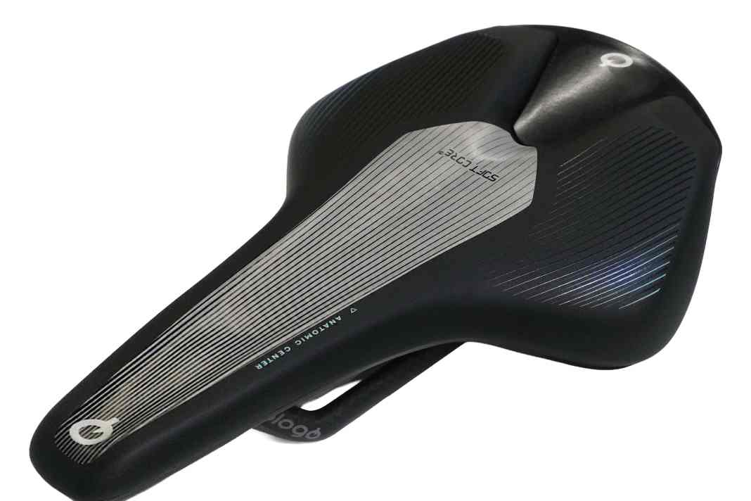 3D-Sättel und Handschuhe mit mehr Grip
