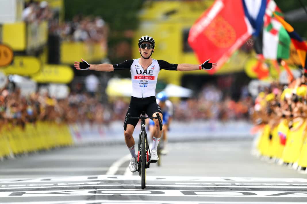 Zwillings-Coup! Adam Yates siegt zum Auftakt