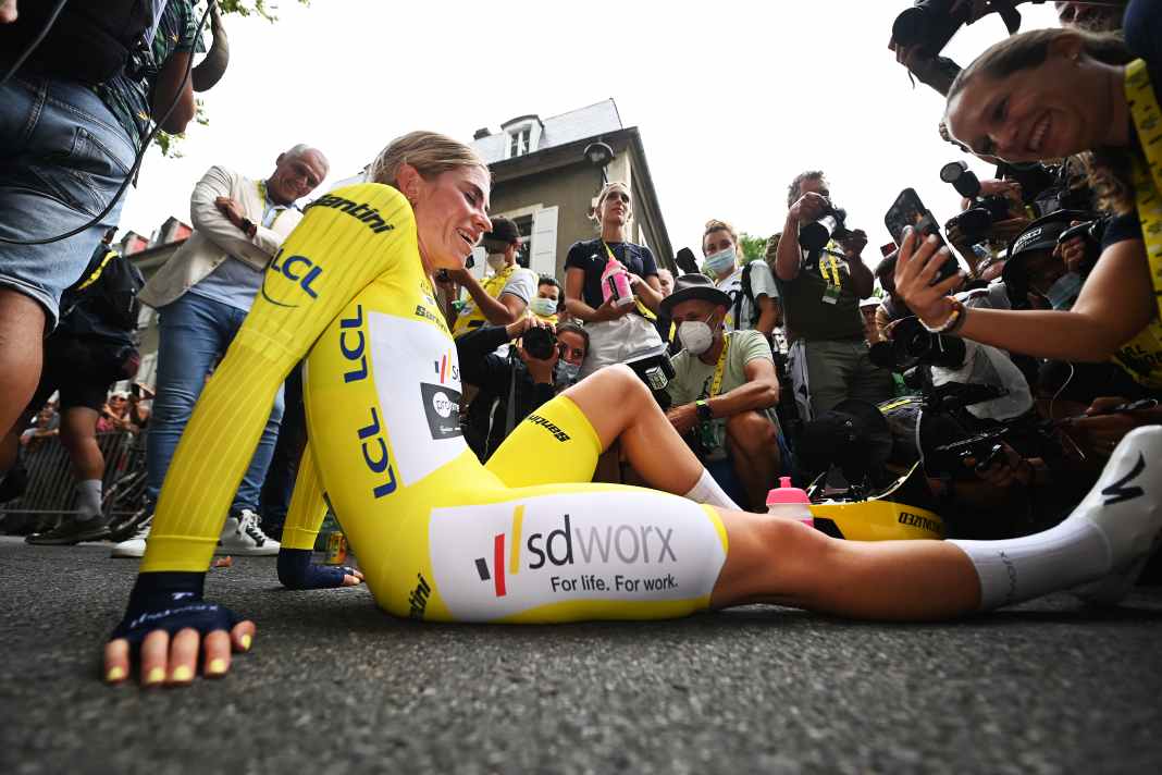 Vollering gewinnt die Rundfahrt, Reusser das Abschluss-Zeitfahren