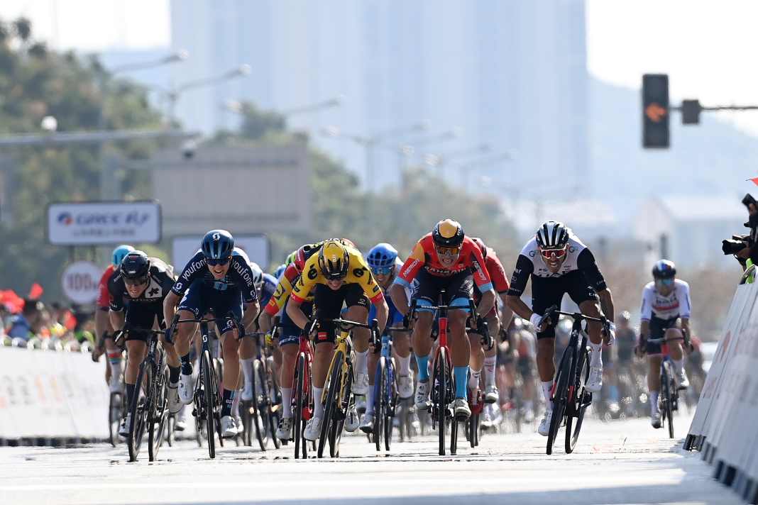 Molano gewinnt engen Sprint auf der längsten Etappe