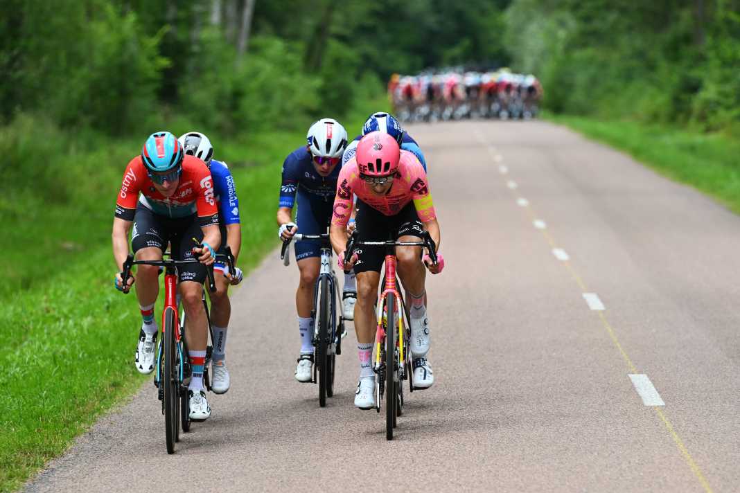 TOUR Tech briefing for Stage 12