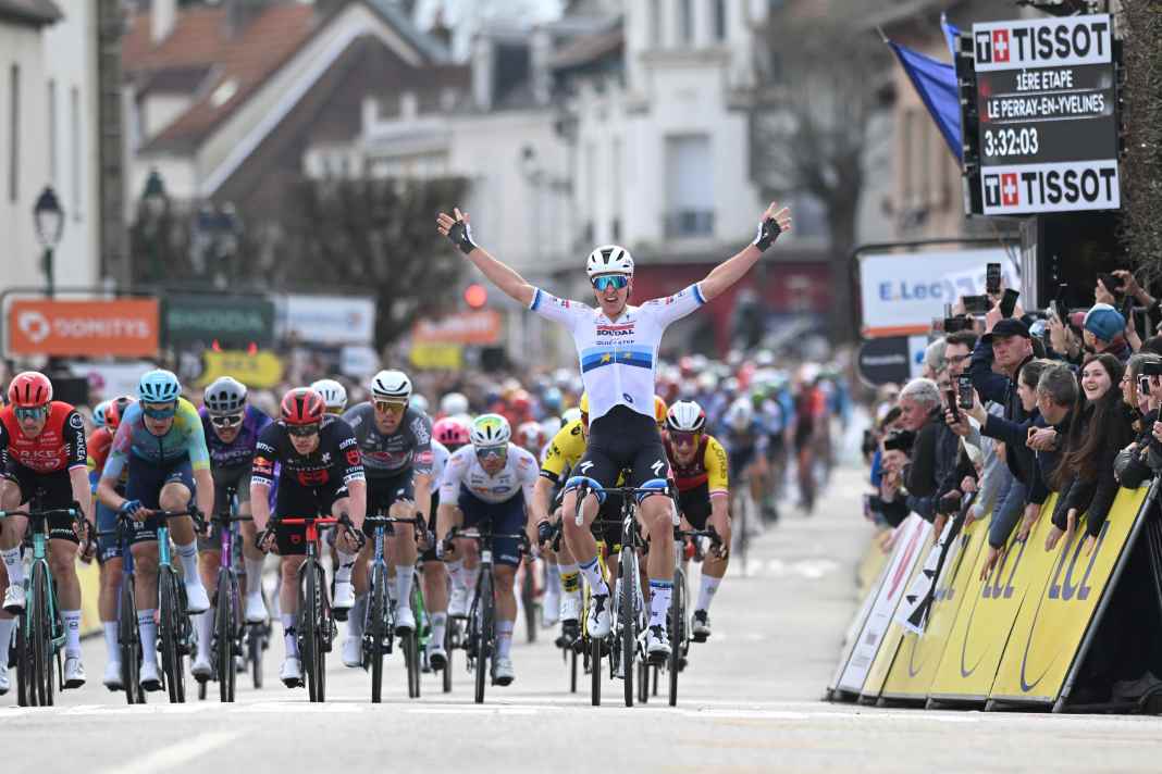 Merlier gewinnt Auftakt im Massensprint