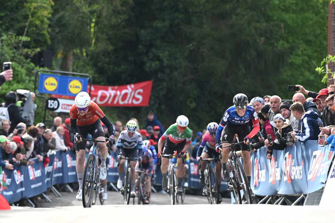 Pieterse wins sprint duel with Vollering on the Mur de Huy