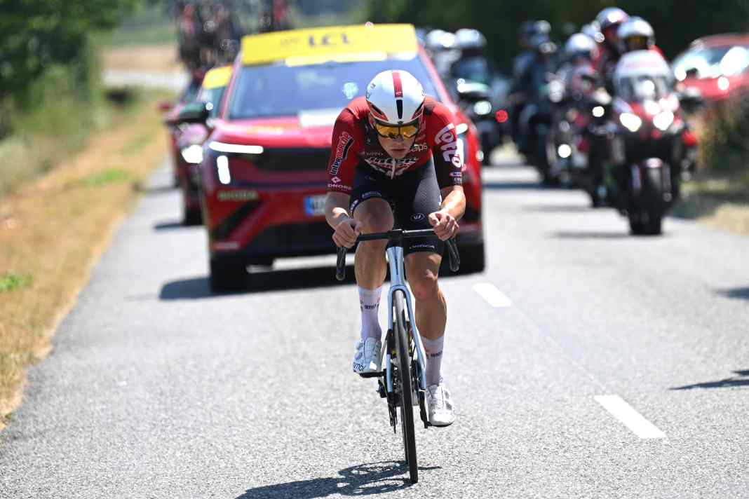 Sprint simulation and data from a solo breakaway