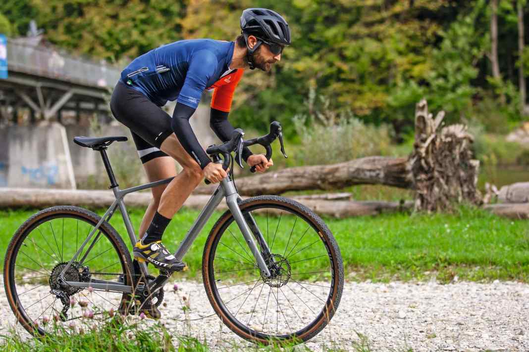 The versatile gravel bike in the TOUR test