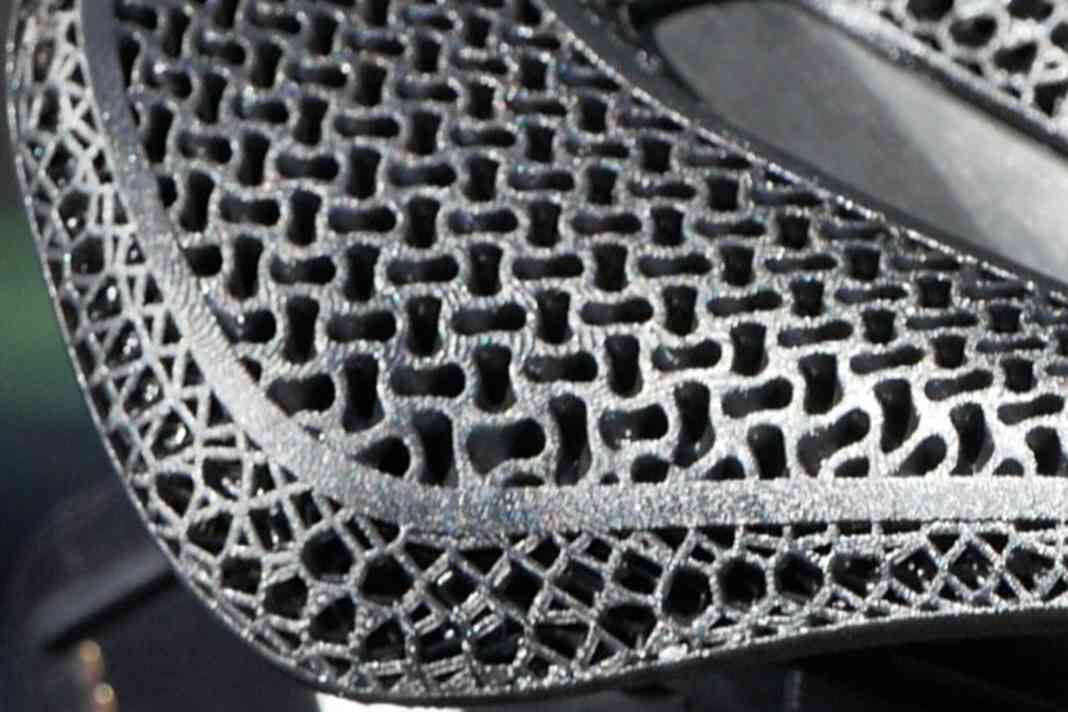 Custom- vs. Serienmodelle