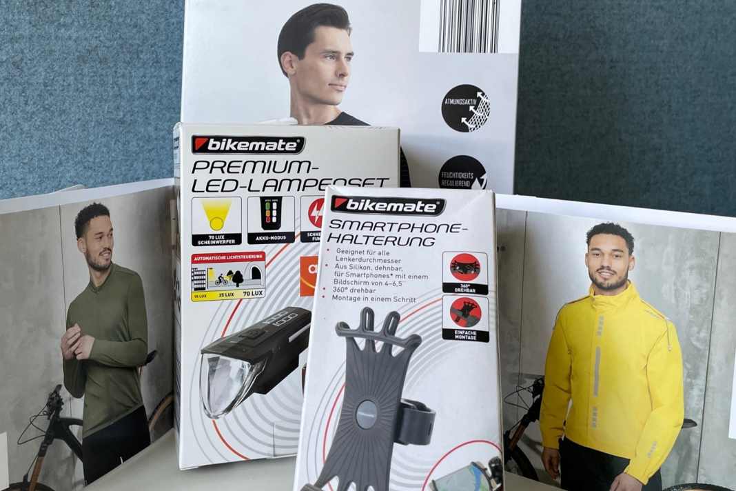 Was taugen Fahrradlicht, Regenjacke & Co.?