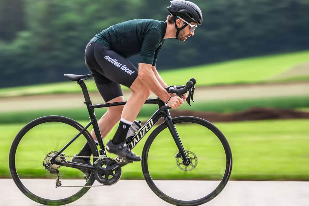 Specialized Allez Sprint Comp vs. Tarmac SL6 Sport