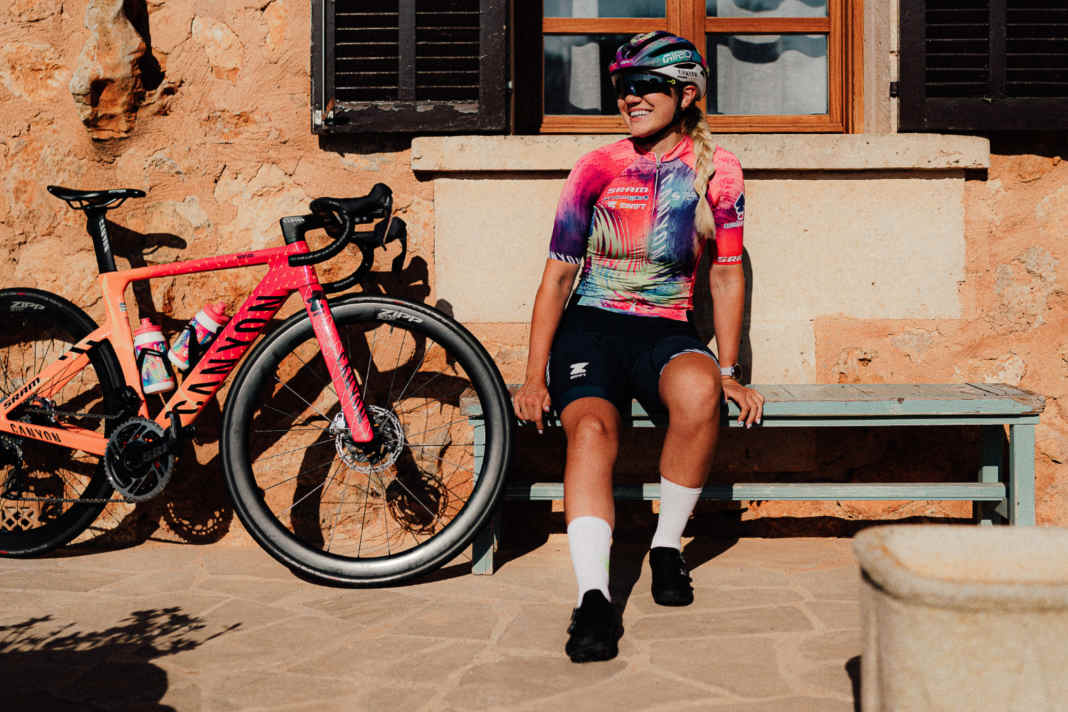 Ex-Boxerin wird Profi bei CANYON//SRAM