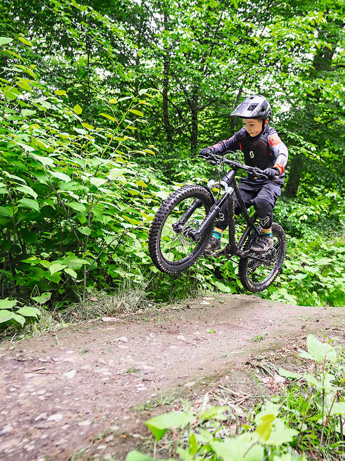 Zwischen Ruhrpott & Hochsauerland - Besuch auf den Trails der Dead Pedals Society