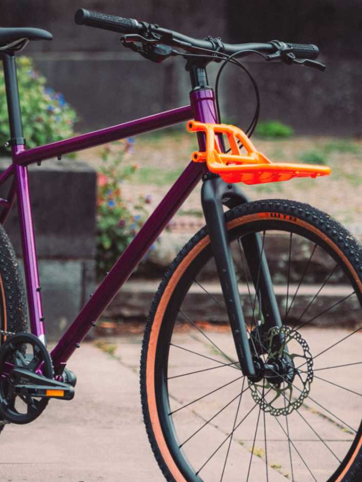 Flat-bar gravel bike now sparkles in purple