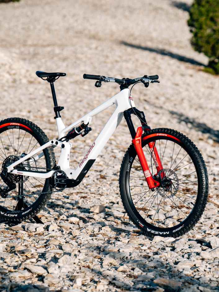 Avinox E-Bike auf Steroiden