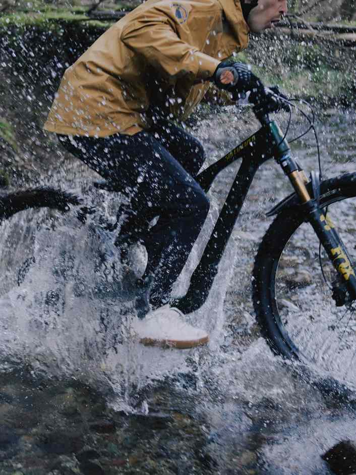 Robuste Regenjacke für Schmuddelwetter im Test