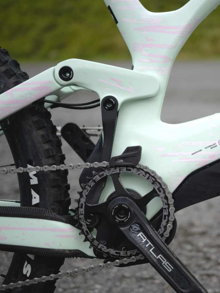 Downhill-Bike so vielseitig wie nie