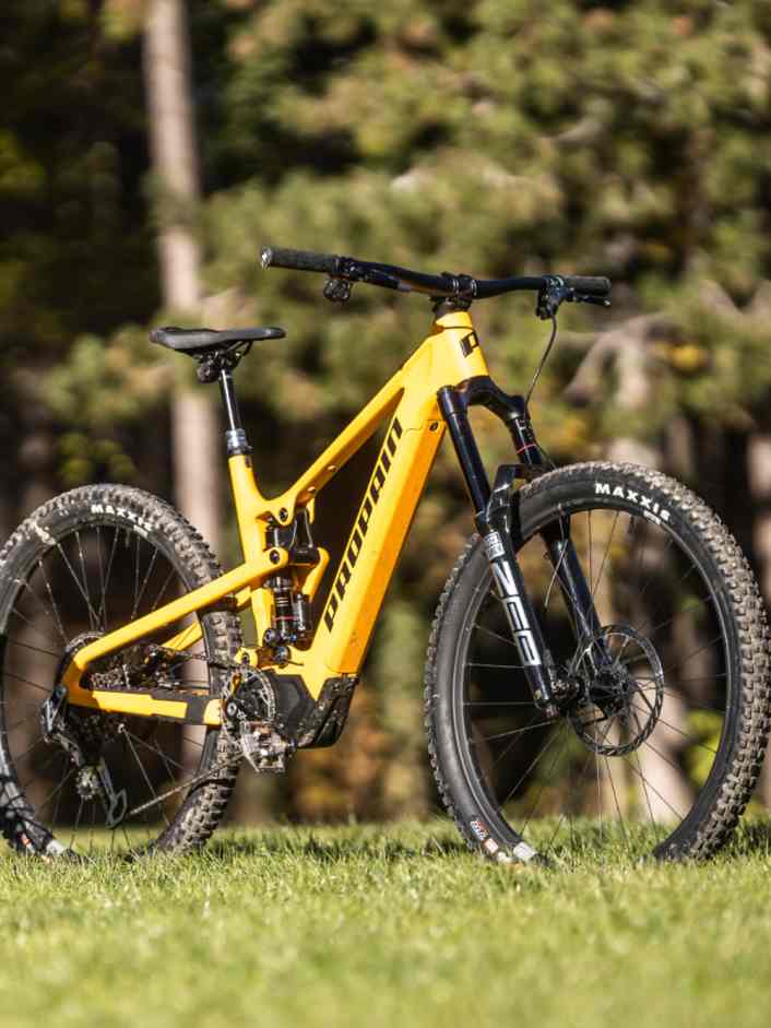 Propain Ekano 2 CF und Propain Ekano 2 AL im Preis-Leistungs-Duell