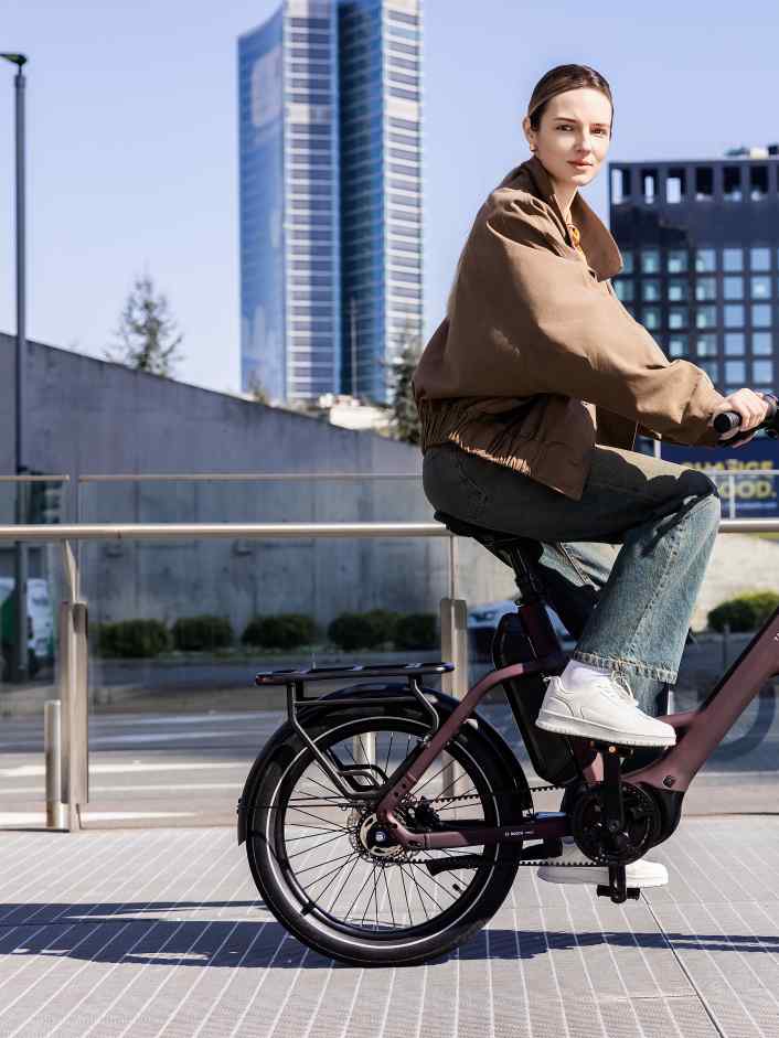 Compact e-bike with Bosch drive and early bird discount