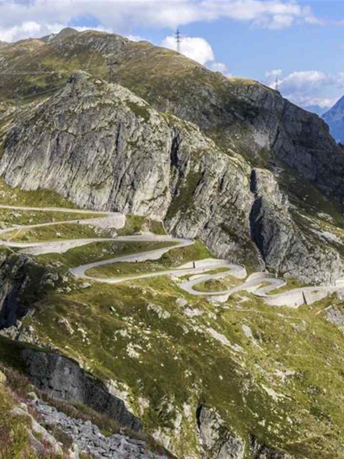 Das brauchst du zum Pässe fahren