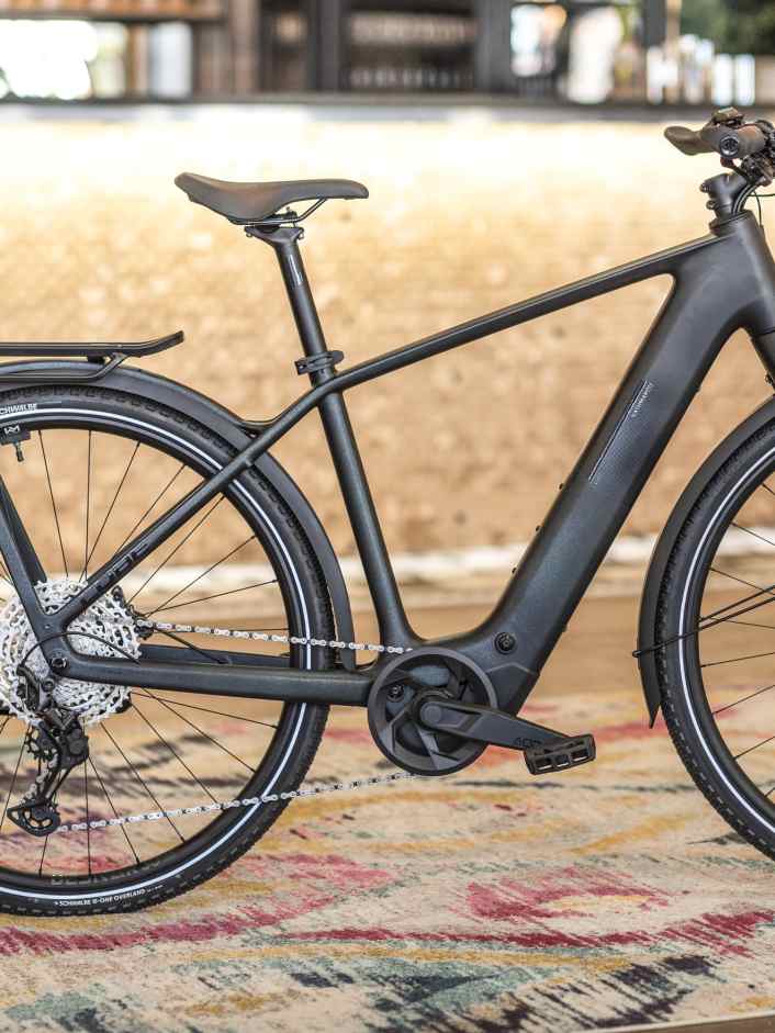 Cube e-bike - only 16.9 kilograms!