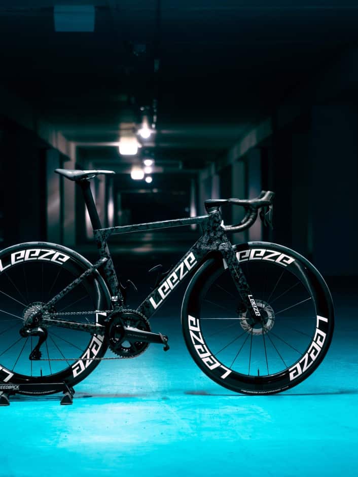 Vélo de course aéro à prix avantageux du spécialiste des roues