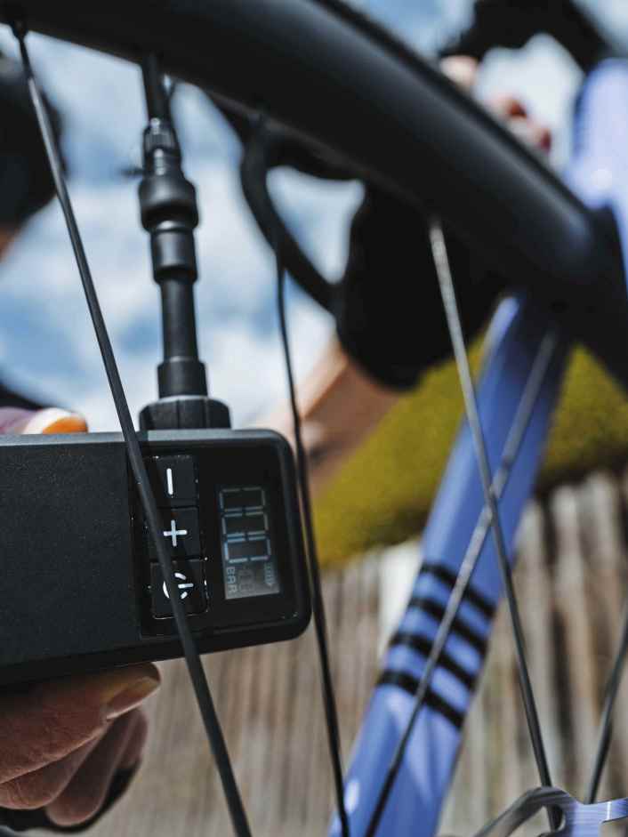 7 mini-compressors for quickly inflating tyres