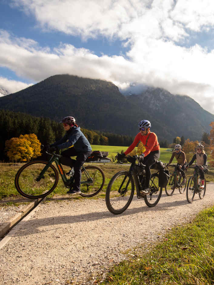 Bikepacking mit E-Bike verbindet