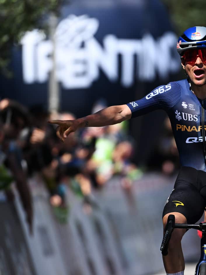 Pidcock strikes back