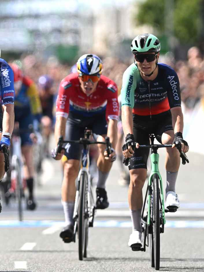 Philipsen gewinnt nach langer Pause und ist bereit für die Tour