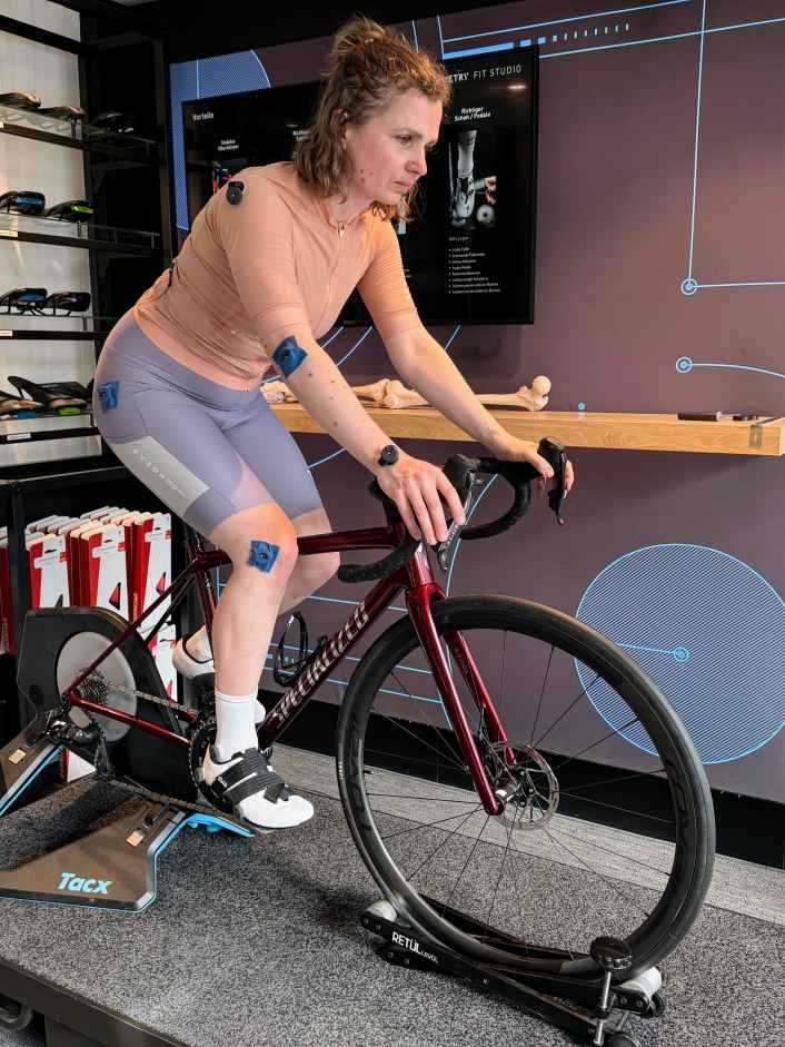 Das Specialized Aethos 2 Pro ist bereit für Passstraßen
