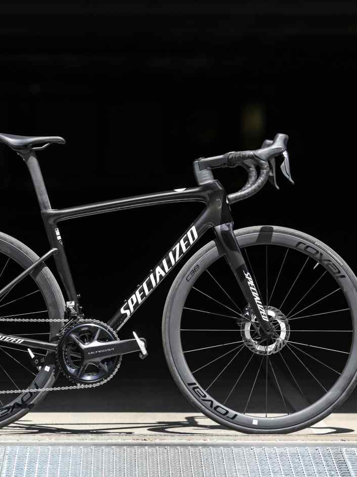 The Specialized Tarmac SL8 Expert in the clearance sale