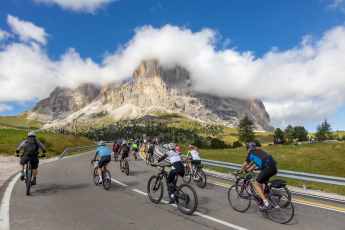 Das Passstraßen-Fest für Radfahrer