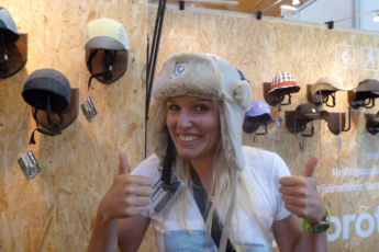 Helt Pro macht Hüte für Helme