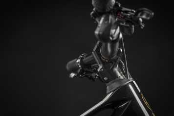 Zum Jubiläum gibt es einen Mini-Vorbau fürs Enduro