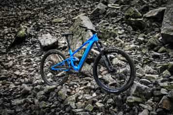 Günstiges Light-E-Bike mit Alu-Chassis und Bosch-Power