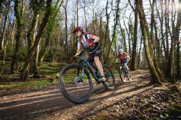 3 Frauen-Fullys im Test