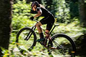 Bikes und Zubehör in Nitro Purple