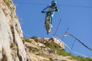 Das Commencal Supreme DH V5 ist Benchmark