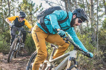 Unsere Favoriten im Test der Light-E-MTBs