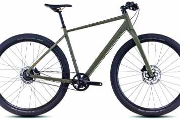 Das Cube Hyde Pro EF kann auch Offroad