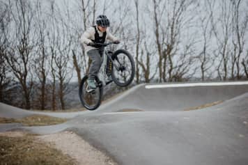 Pumptrack-Spaß für den Nachwuchs ab 1,60 m