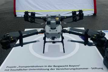 Riesen-Drohne soll bei Bergunfällen Leben retten