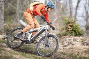 Das sind die 4 besten E-MTB-Schnäppchen des Jahres